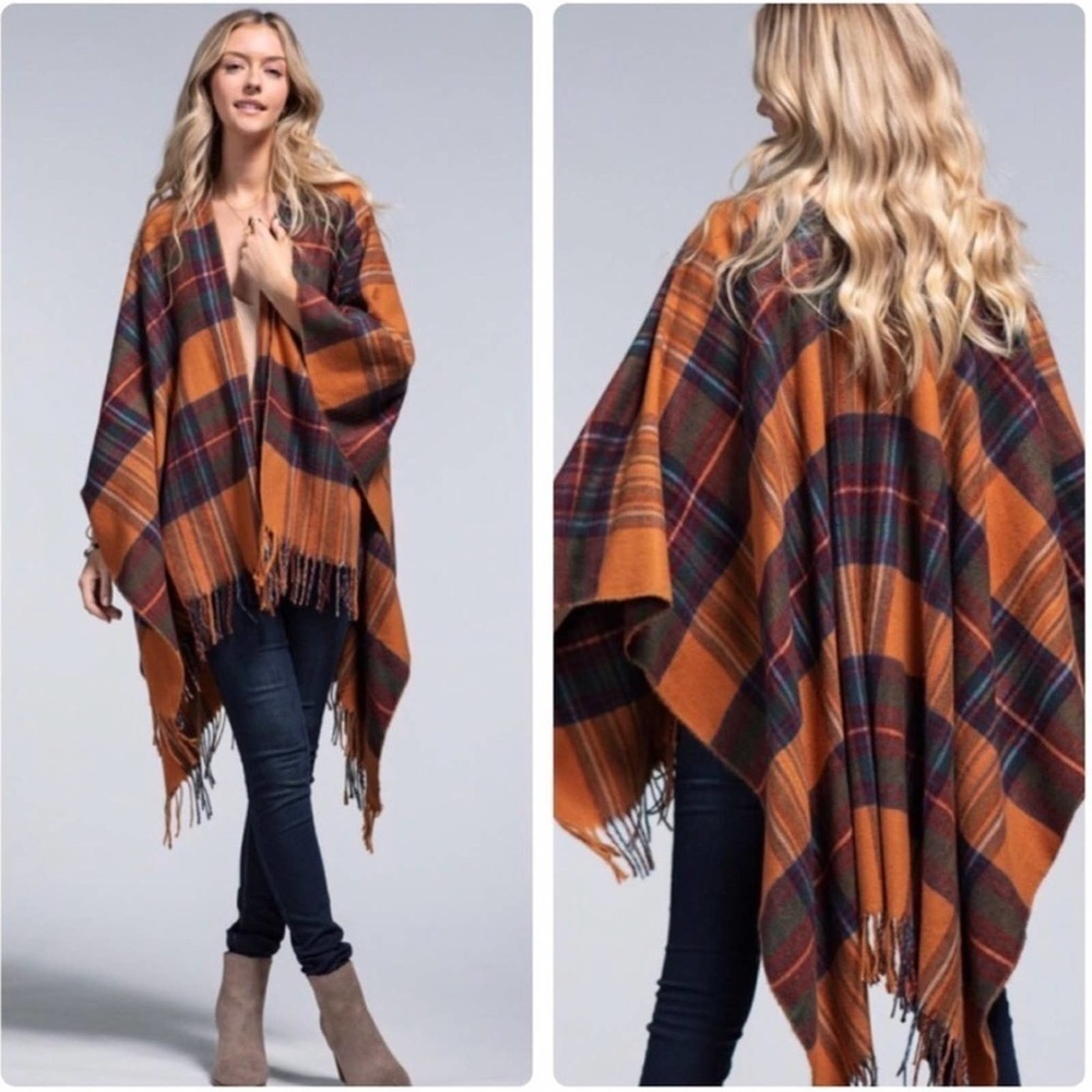 Ruggine Bohemian Soft Plaid Ruana Fringe Accent Poncho NWT Amberglow